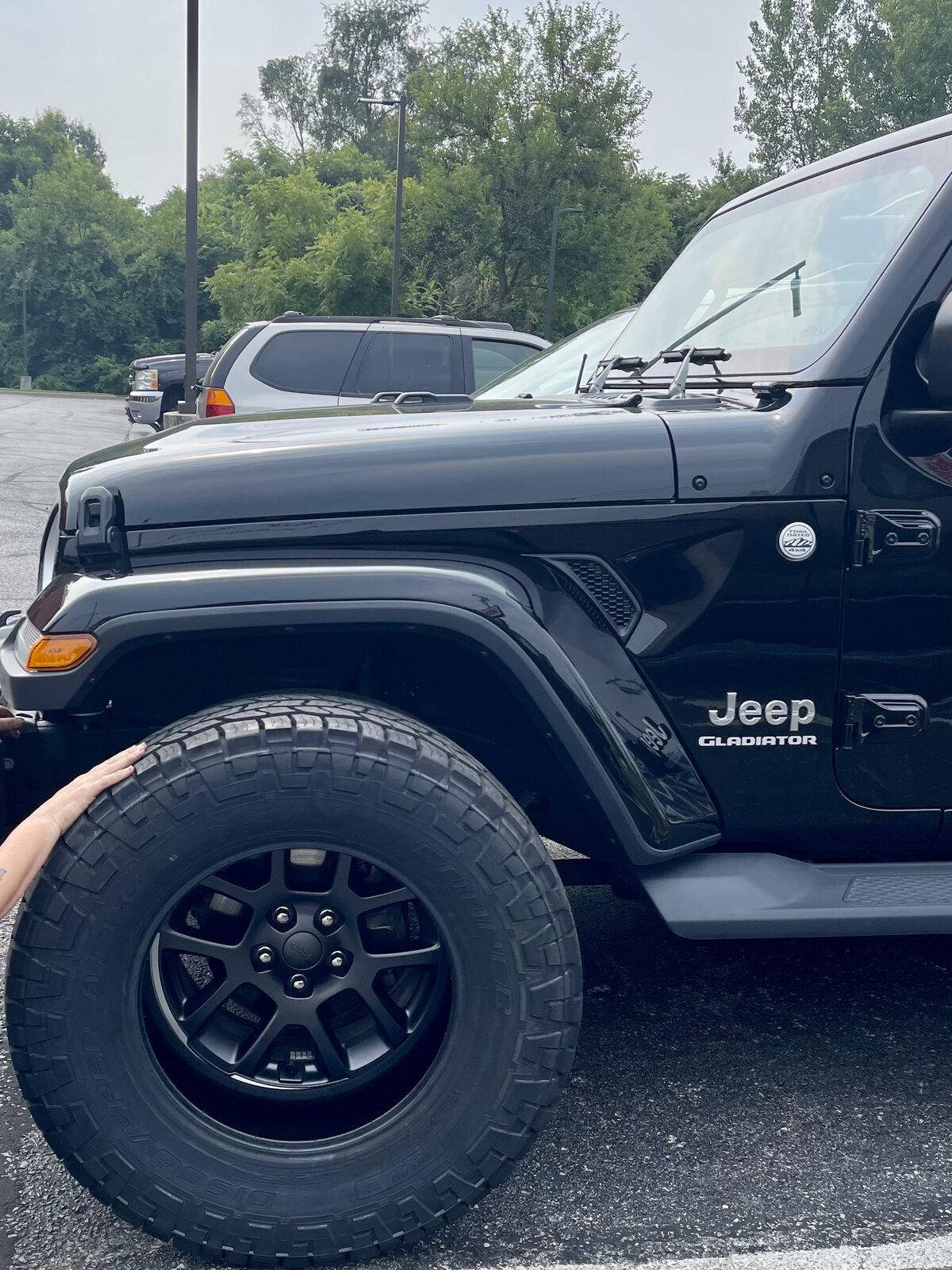 Jeep Gladiator Overland Wheel/Tire upgrade combo suggestions FB355105-3CEC-4517-95B7-83637D67A40E