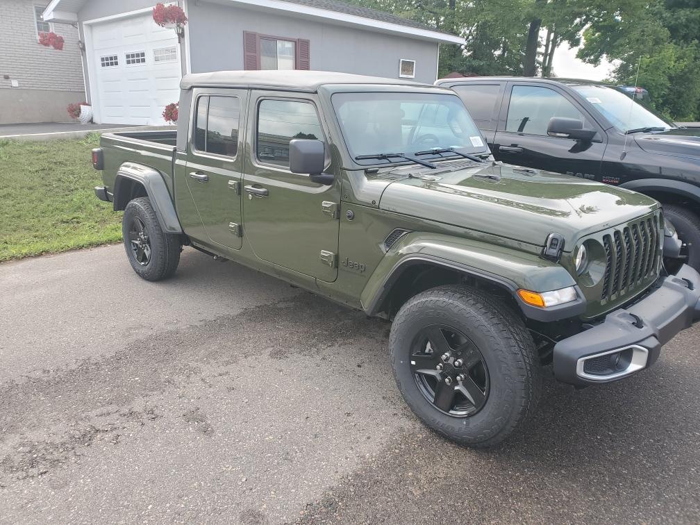 Jeep Gladiator Gladiator Window Sticker and Build Sheet Order Tracking A1956AB1-FD06-4C36-BCAC-3C1881B223F3