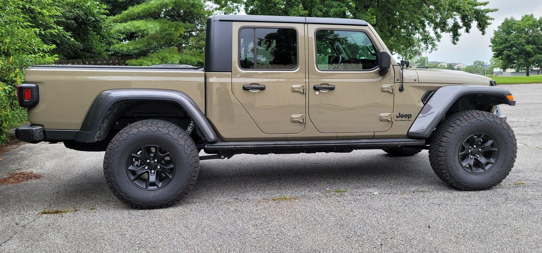 Jeep Gladiator Is there a lot of rake on the Mopar lift? 20210713_092349
