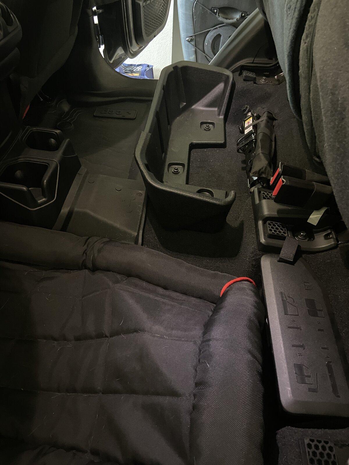 Jeep Gladiator Dog Mod Under-seat Storage Tray 960611F1-84A0-48E9-819B-8EAE6AA19287