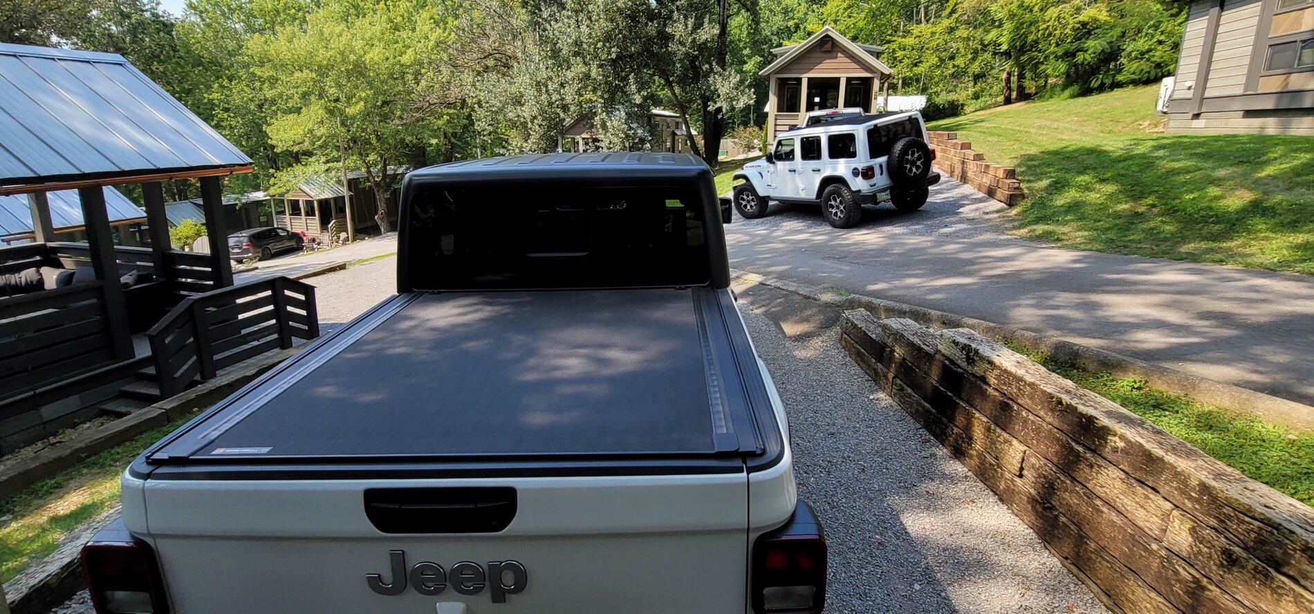 Jeep Gladiator Jeeps Parking Next To Jeeps 20210728_161945