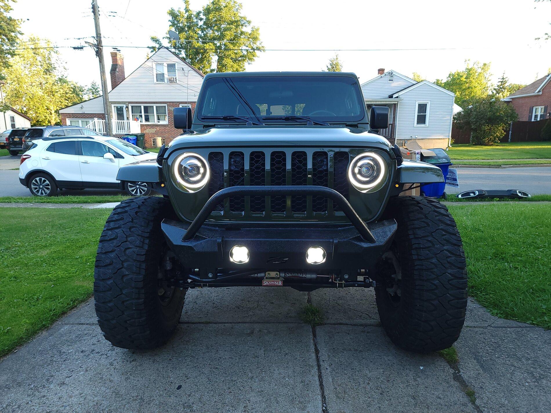 Jeep Gladiator HIDprojectors.com  Bi-LED JL / Gladiator Projector Headlights install & output pics 20210730_195019