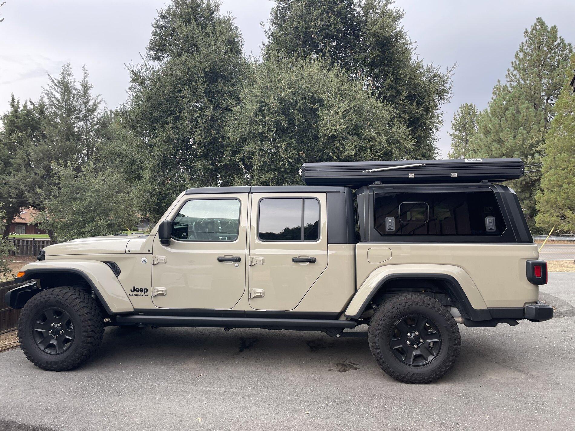 Jeep Gladiator RSI SmartCap with CVT Mt Hood RTT C61098AD-DB19-4E54-8E0C-3F93D27A079A
