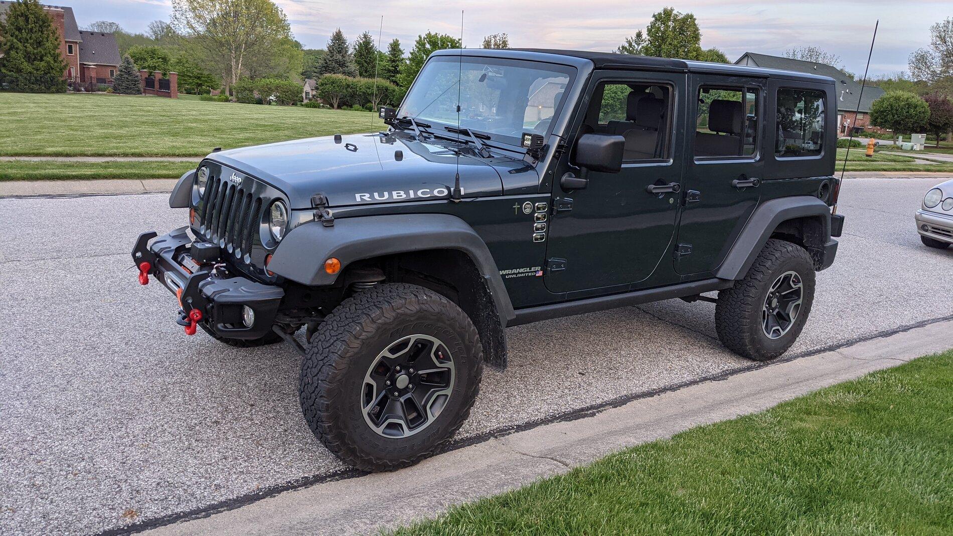 Jeep Gladiator I know I’m going to catch grief for this question. Why go larger wheels and tires PXL_20210517_003447997