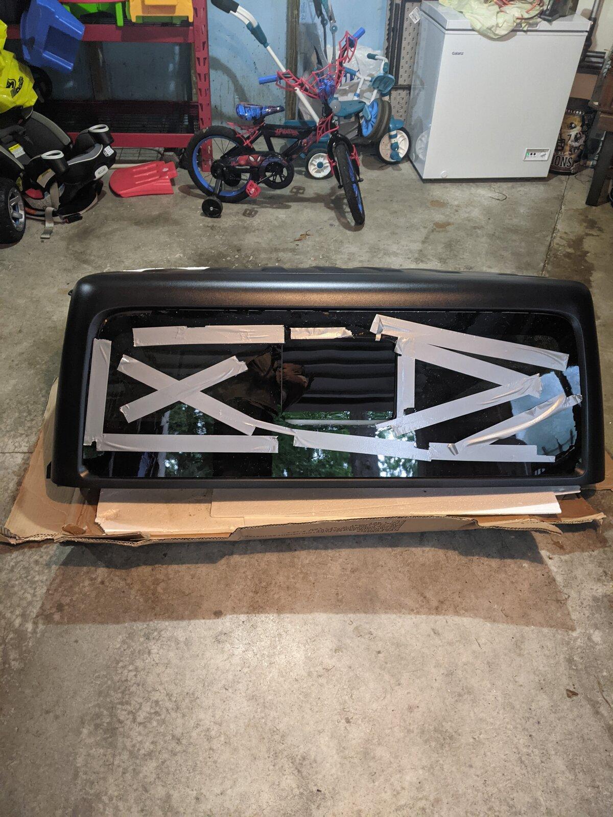 Jeep Gladiator Anyone break the rear glass on a hardtop yet? PXL_20210801_121430240