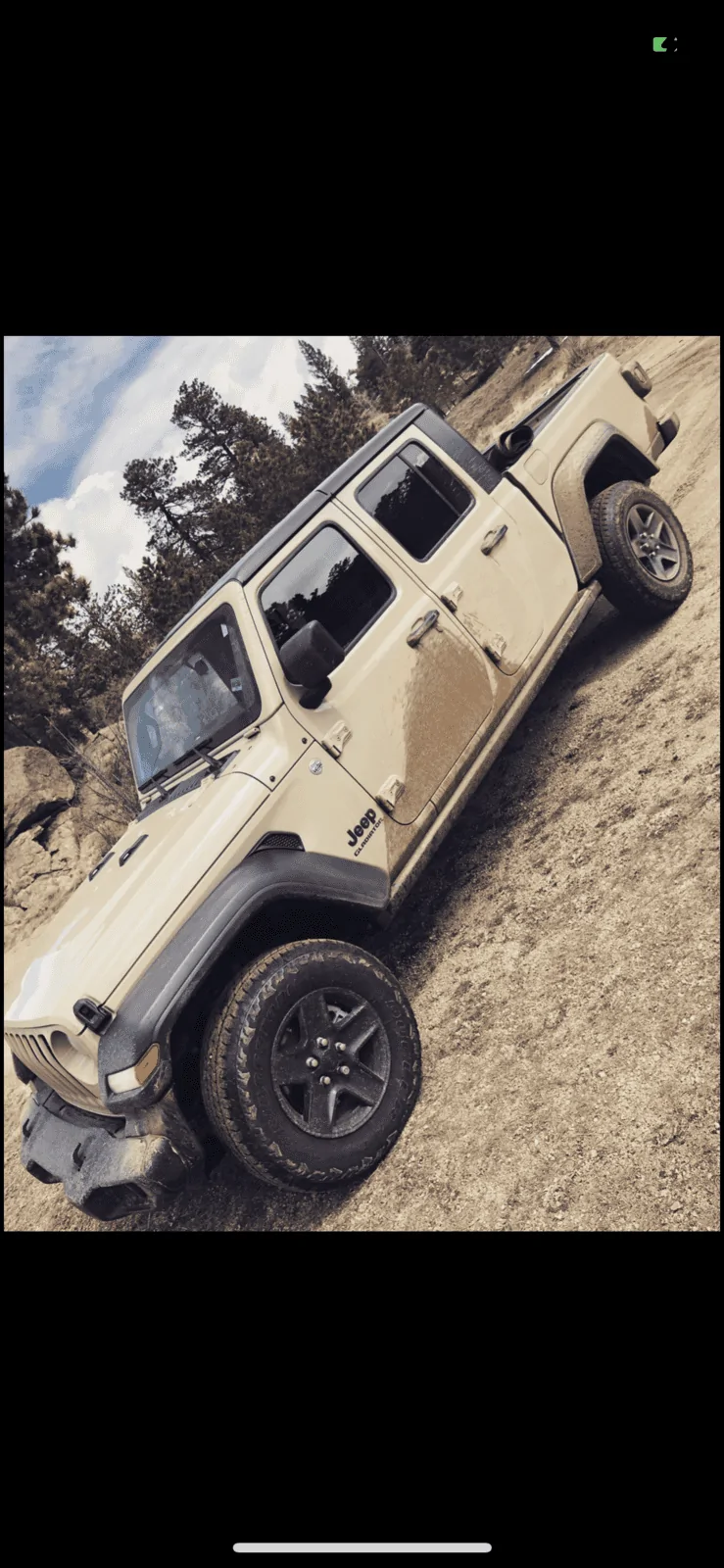 Jeep Gladiator Black JT Hardtop for Sale 5A84A3E9-3751-41FC-A1B4-ADB070CD2DD8