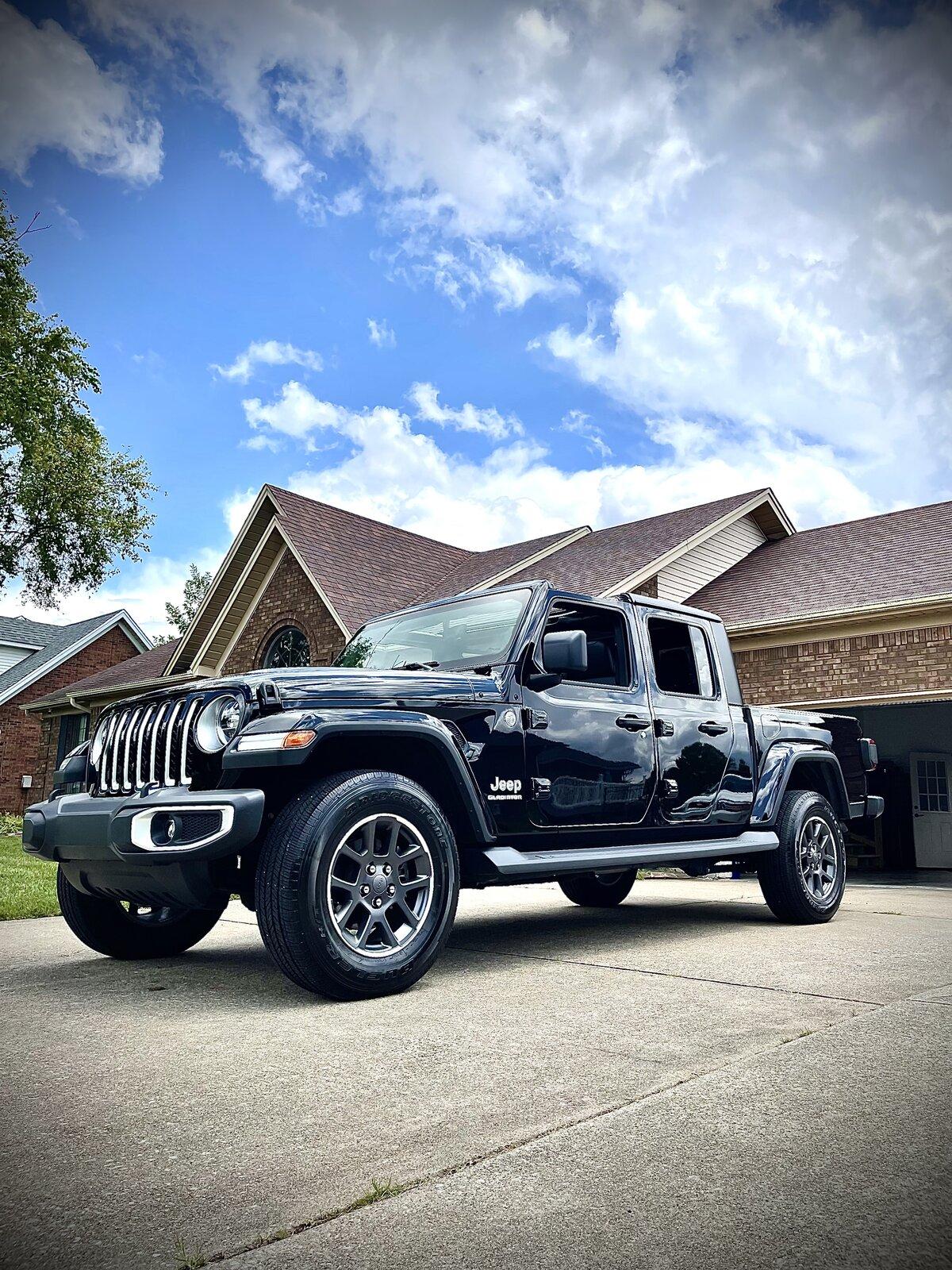 Jeep Gladiator Not seeing any overland pictures 1626E42A-68FF-4863-82D7-73C33FA674A3