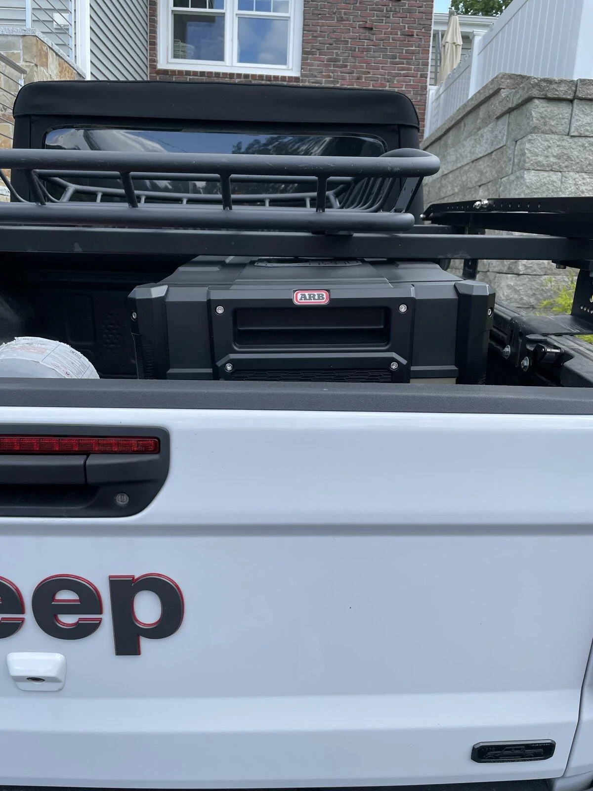 Jeep Gladiator Voodoo rack with cargo basket/ bike racks and FOLDABLE tonneau CB520DDC-1A0A-4C9A-8C7A-5F3D4036B726