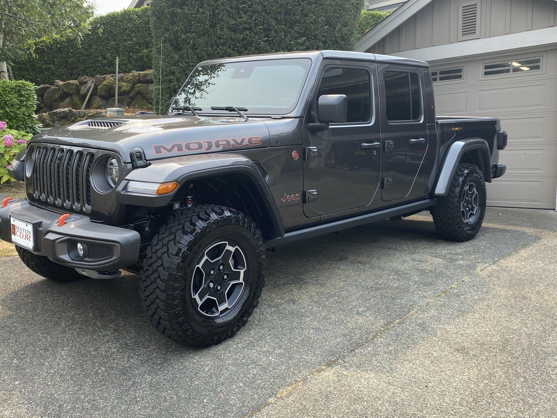 Jeep Gladiator PNW Custom Mojave (8% off msrp) + free loaner 44D9EE5F-2621-4EFB-9243-3AA81EF8F485