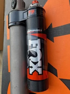 Jeep Gladiator Fox Performance Elite 2.5 f/r shocks for 2-3" lifted Jeeps - Low mileage - Will ship 6
