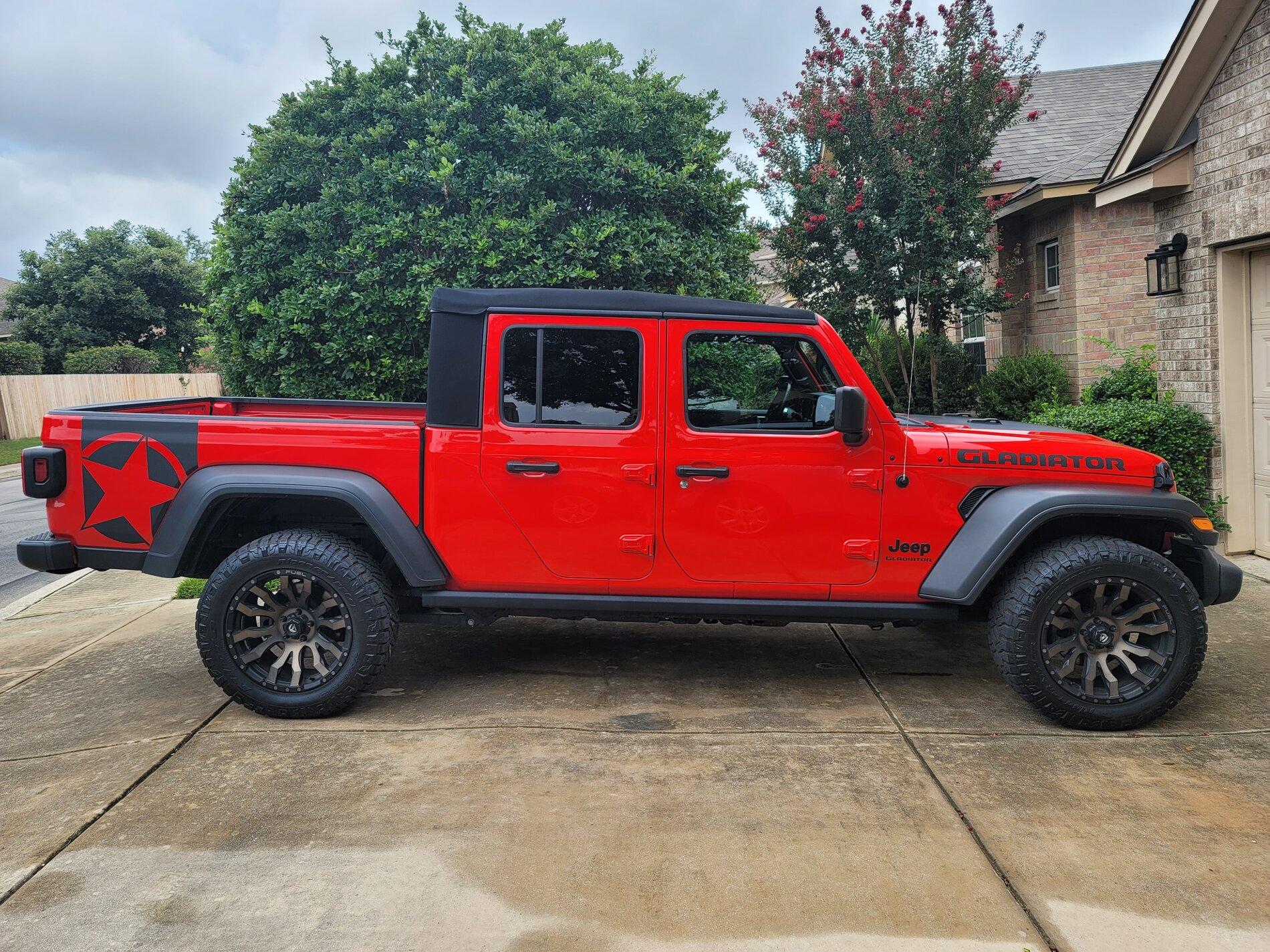 Jeep Gladiator First post and a question 20210802_142618