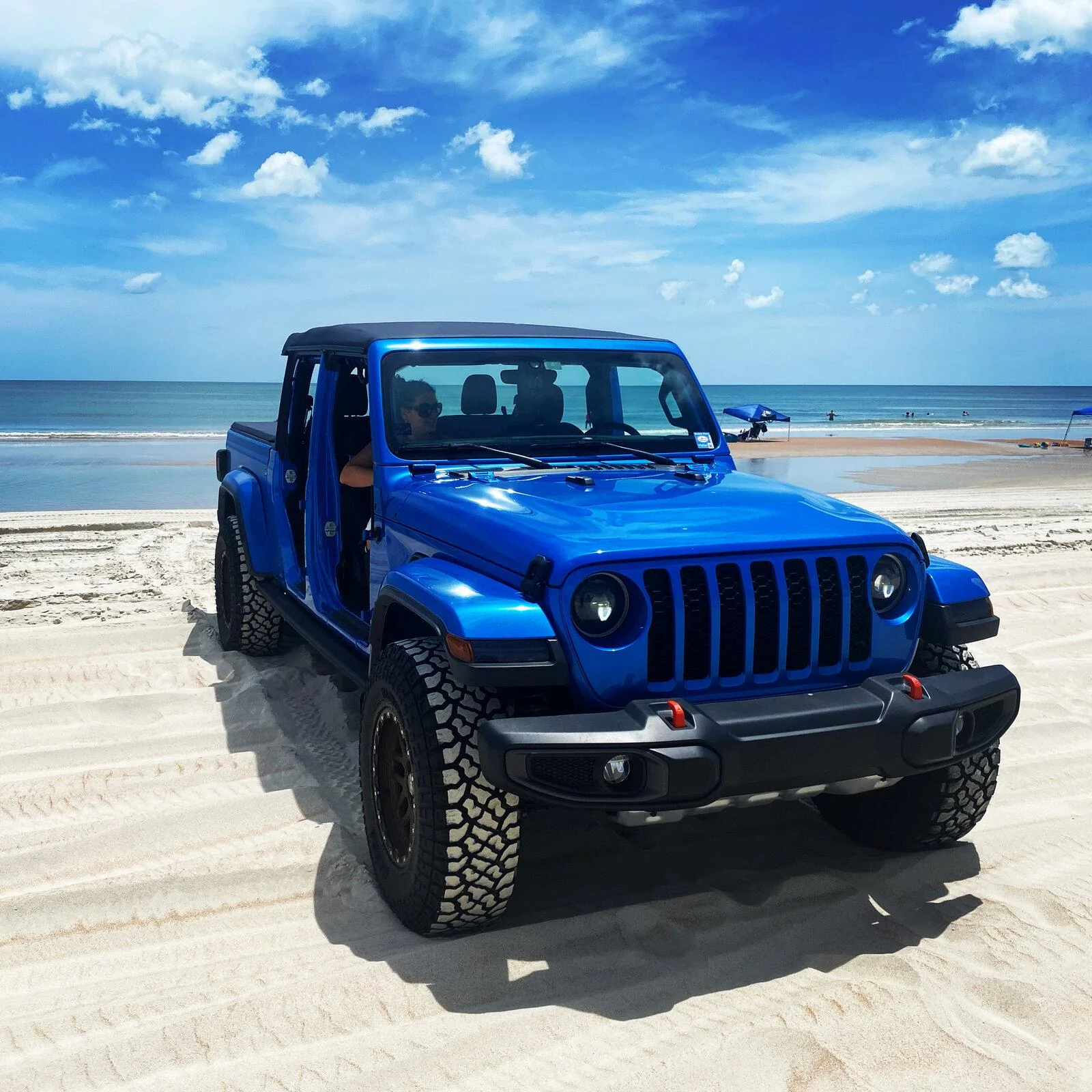 Jeep Gladiator HYDRO BLUE PEARL Gladiator JT Club 8E651E15-B21F-4A6C-ADC1-5AB9552328F5
