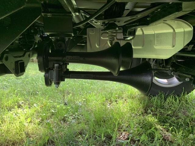 Jeep Gladiator I hear a train coming 8B627610-0090-4B2C-AAC2-7B1FCFED557A