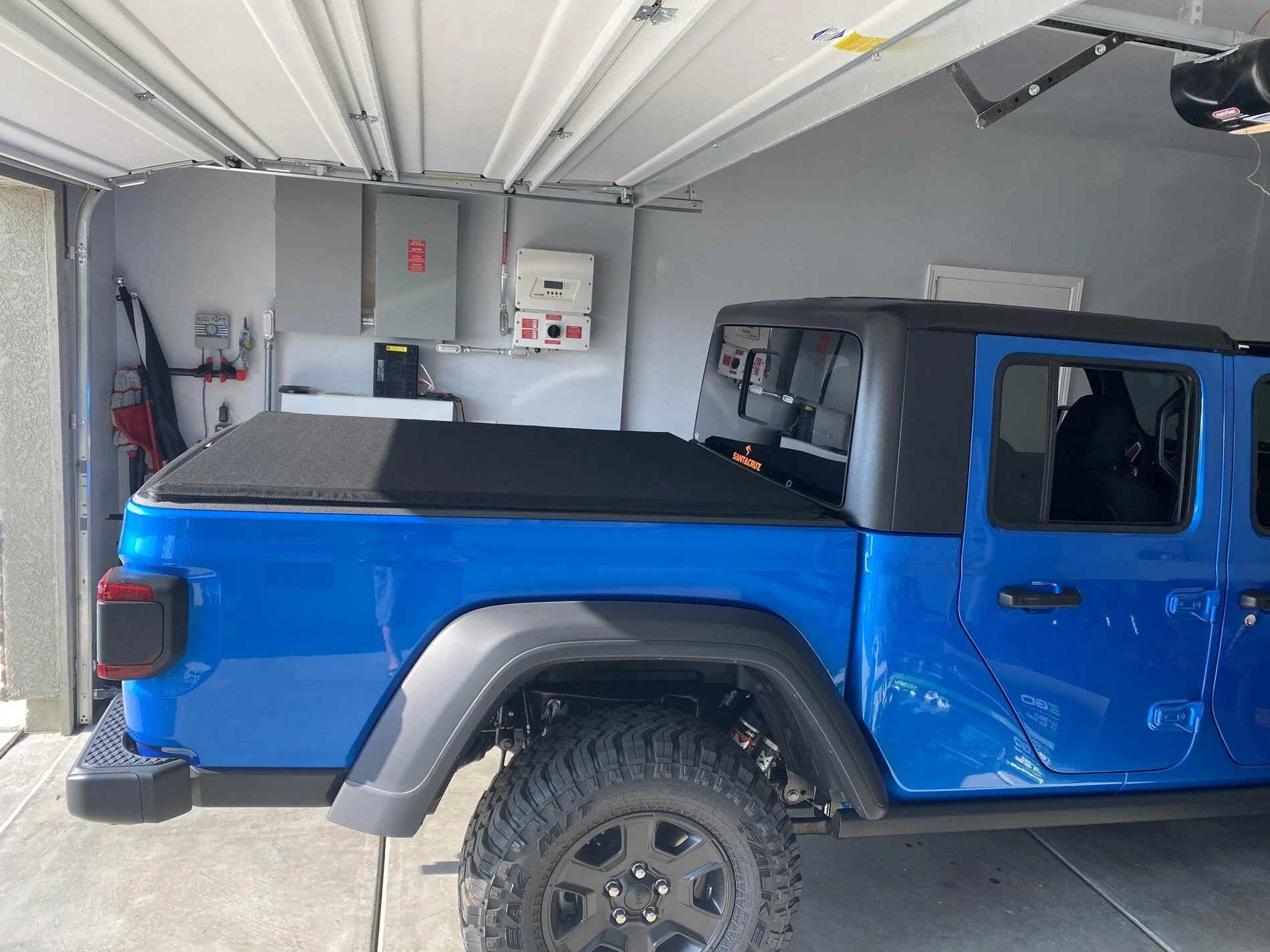 Jeep Gladiator Just installed my tonneau cover B37BE3E1-E404-4CB9-8B26-F40DC0F088E1