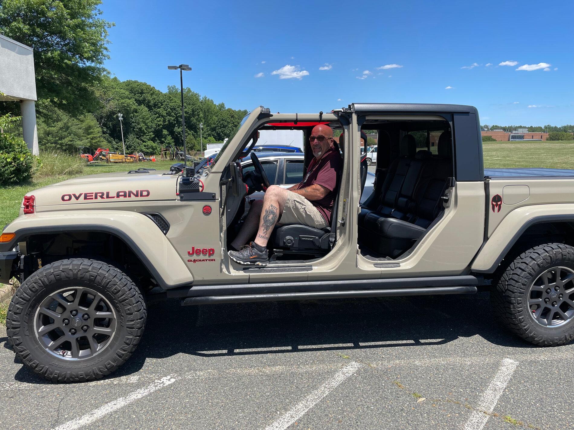 Jeep Gladiator Not seeing any overland pictures IMG_0485