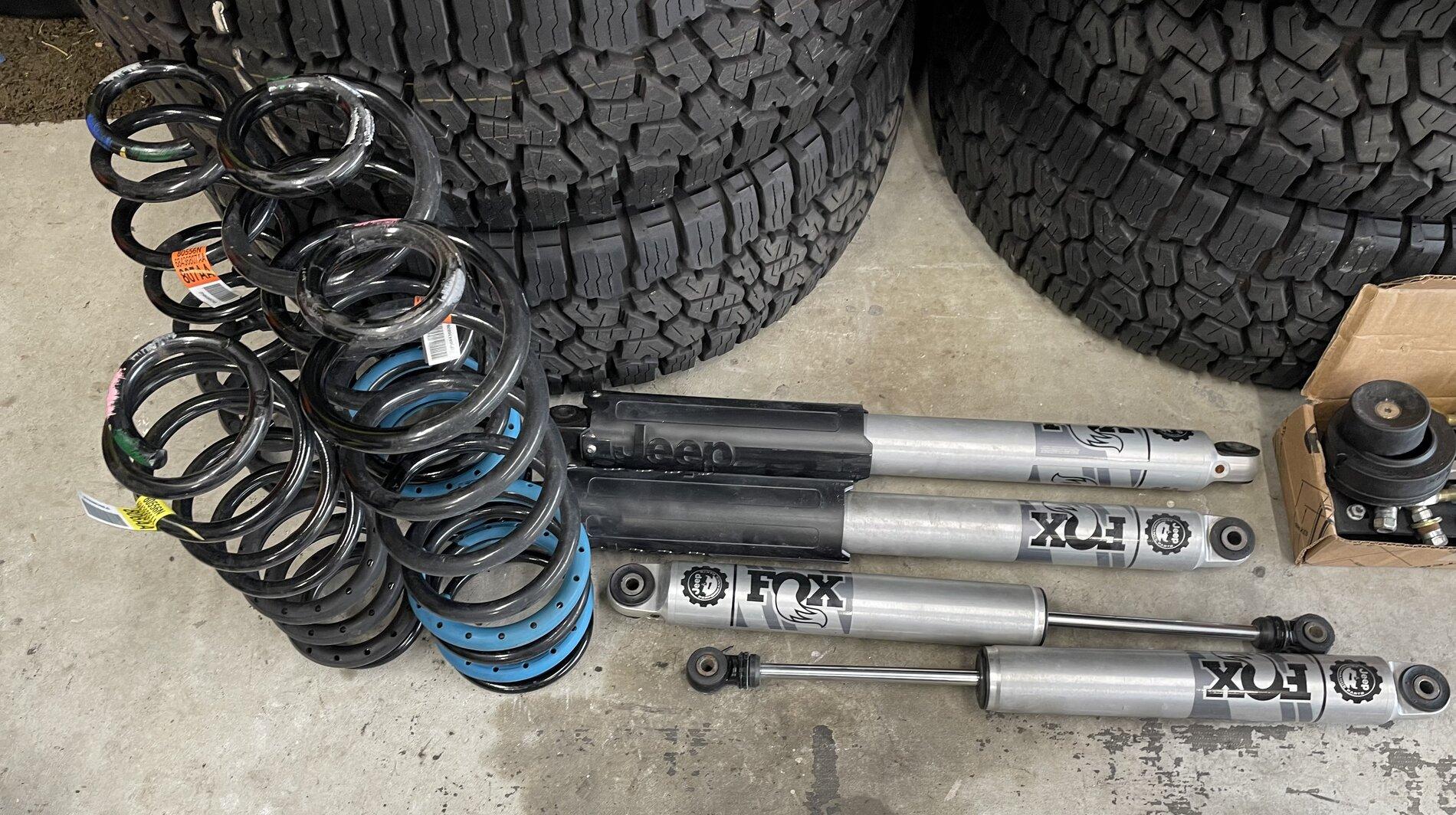 Jeep Gladiator Mopar Lift, icon swaybar links , Teraflex 1.5” spacer $1400obo 73C2C6B5-BDD2-4CD5-A2F8-574BC9B01728