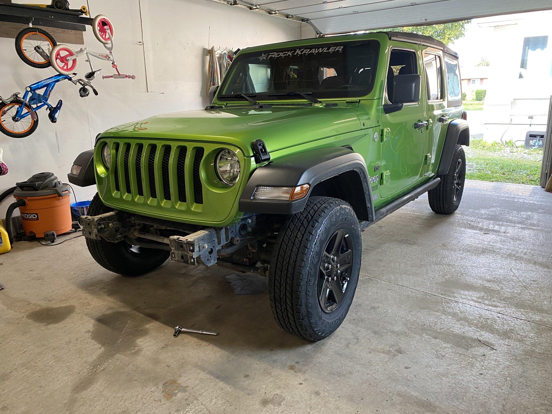 Jeep Gladiator SARGE GREEN Gladiator club 32324ED0-2A21-4604-AADD-30C759E639FA