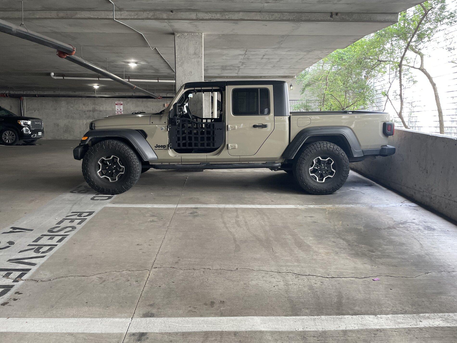 Jeep Gladiator Largest Tire size, max tow without lift. 41092415-2062-4E35-84E5-EE1CBA77CBDA