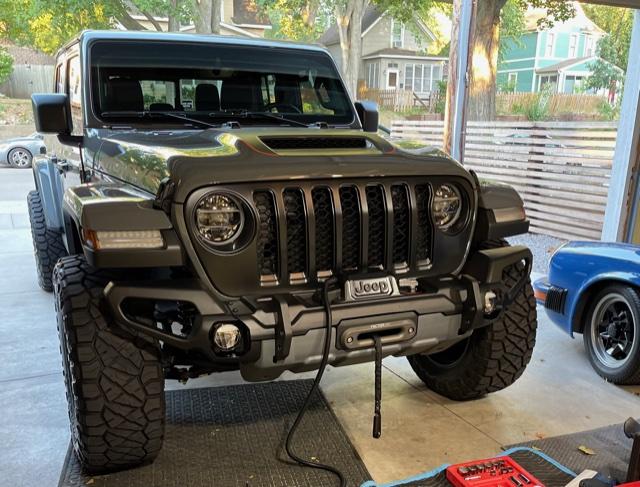 Jeep Gladiator Badlands Apex 12000 Winch Control Box Cover - $125 shipped 64955884045__5B40A592-3B31-42C1-A8C6-8B4BABB63FEB