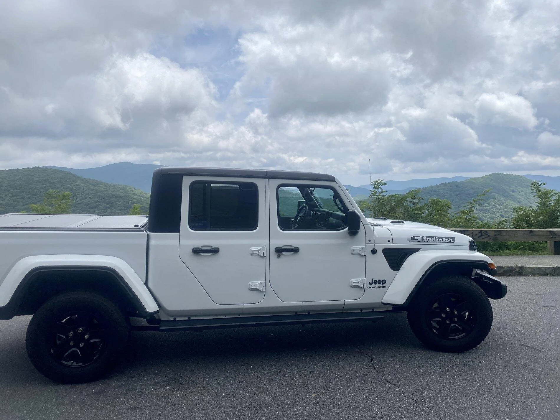 Jeep Gladiator What did you do WITH your Gladiator today? 176DEBEE-4BC3-4F82-B12A-8D808C1B716E_1_201_a