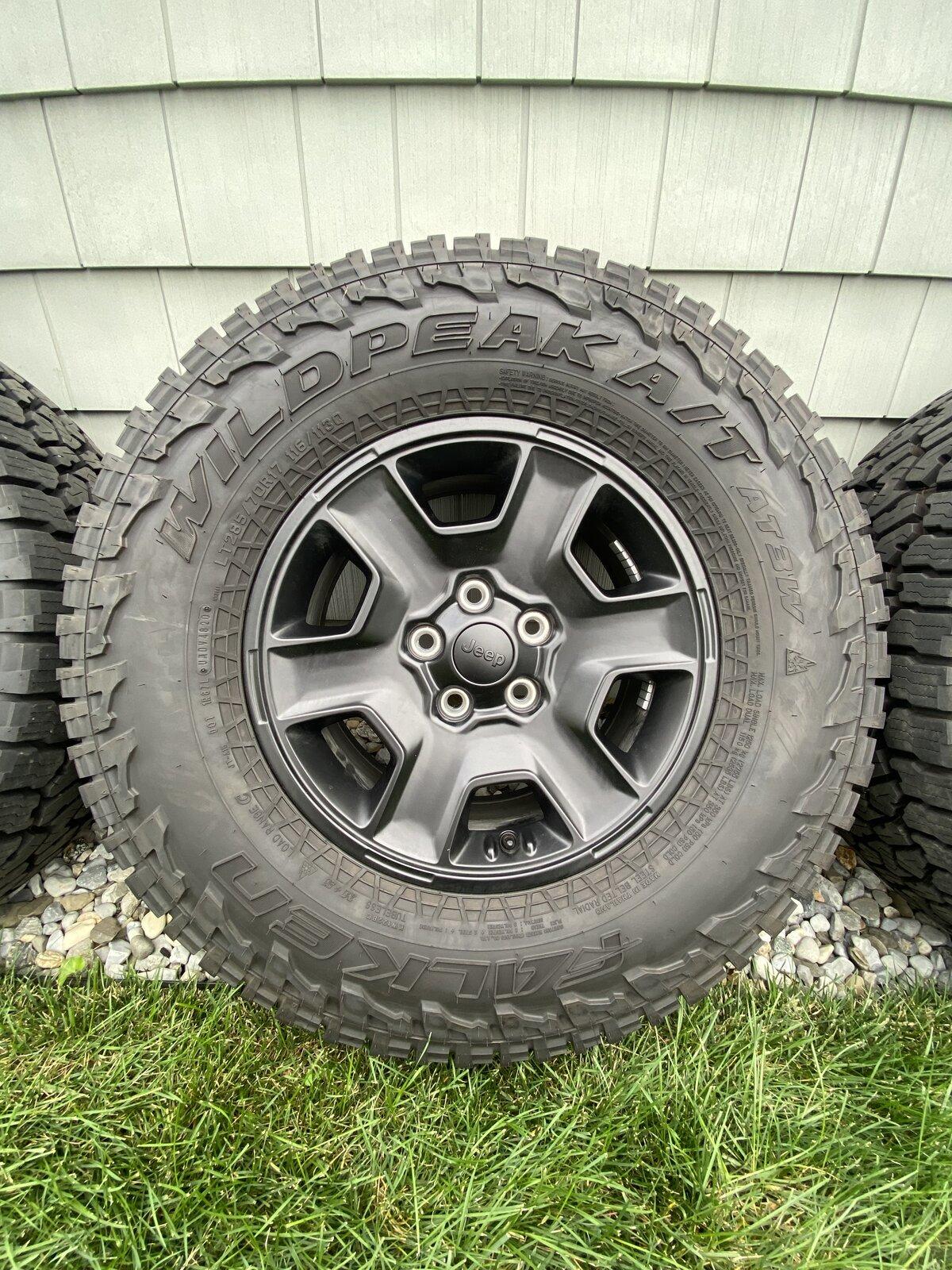 Jeep Gladiator FS: Mojave Take Off Wheels-Falken WildPeak A/T3W-TPMS Sensors IMG_3257.JPG