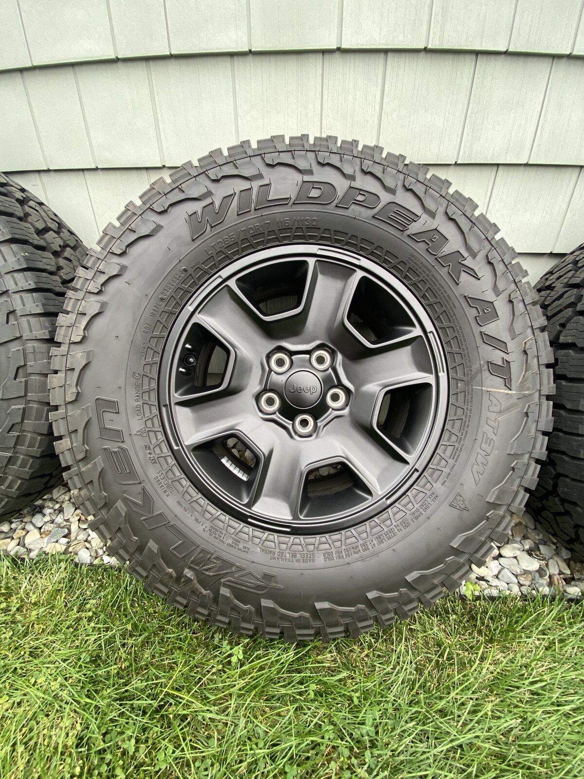 Jeep Gladiator FS: Mojave Take Off Wheels-Falken WildPeak A/T3W-TPMS Sensors IMG_3259.JPG