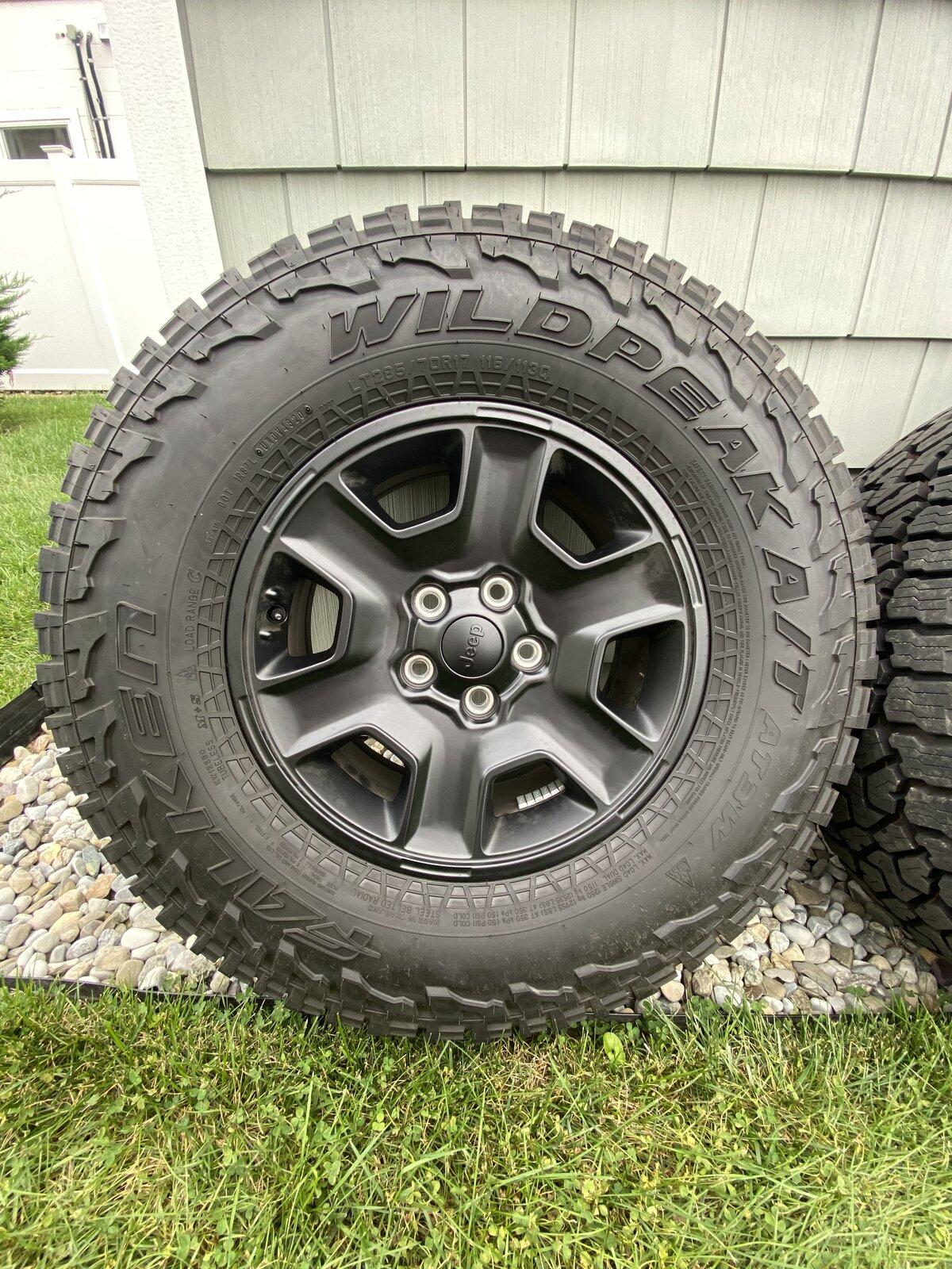 Jeep Gladiator FS: Mojave Take Off Wheels-Falken WildPeak A/T3W-TPMS Sensors IMG_3260.JPG