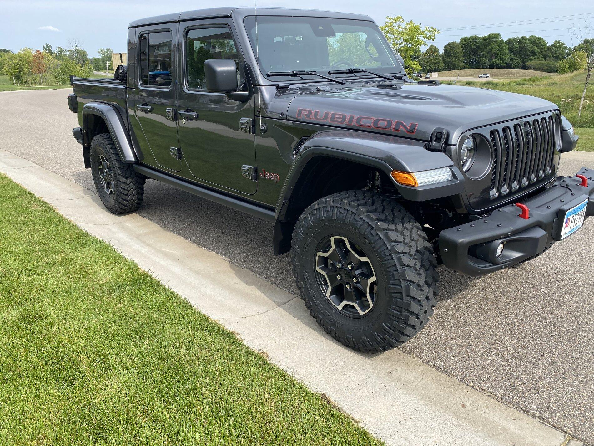 Jeep Gladiator GRANITE CRYSTAL JT Gladiator Club A8774FB3-D7C9-48E4-8688-2FC1F5C3E35A