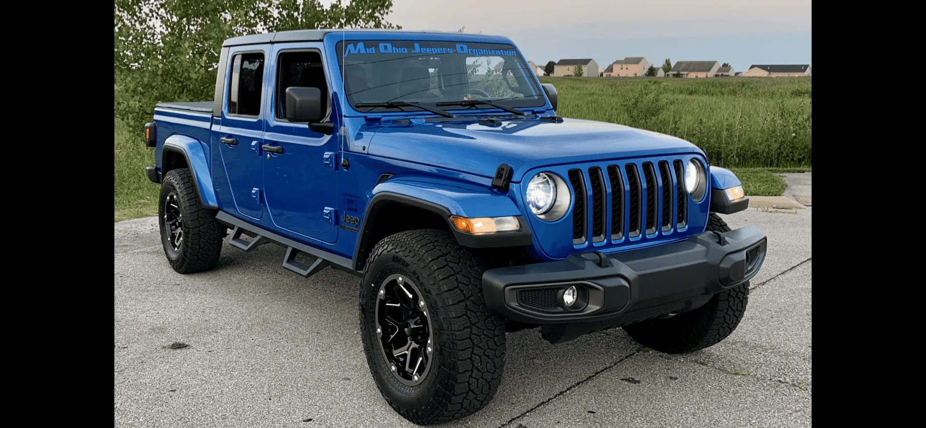 Jeep Gladiator 80TH ANNIVERSARY Edition Gladiator JT Club 3404D061-F7CE-4C2B-A744-CBBB235B0200