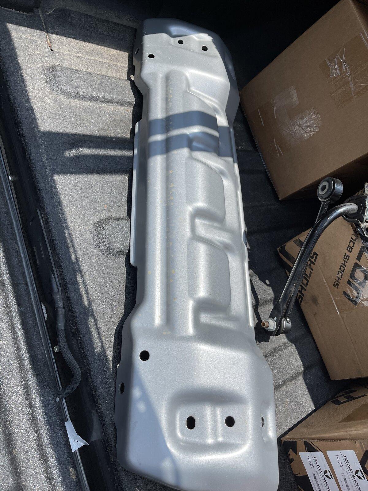 Jeep Gladiator Mojave take offs 96303189-F9C4-46F5-920A-46C923D766C4