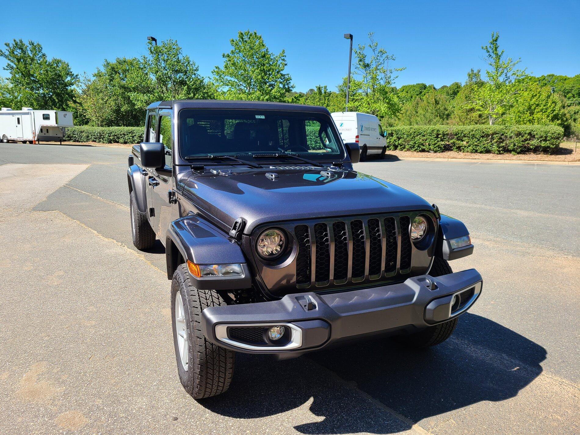 Jeep Gladiator Vision X VX LED HEADLIGHT KIT - BLACK CHROME | WHITE HALO 20210501_154350