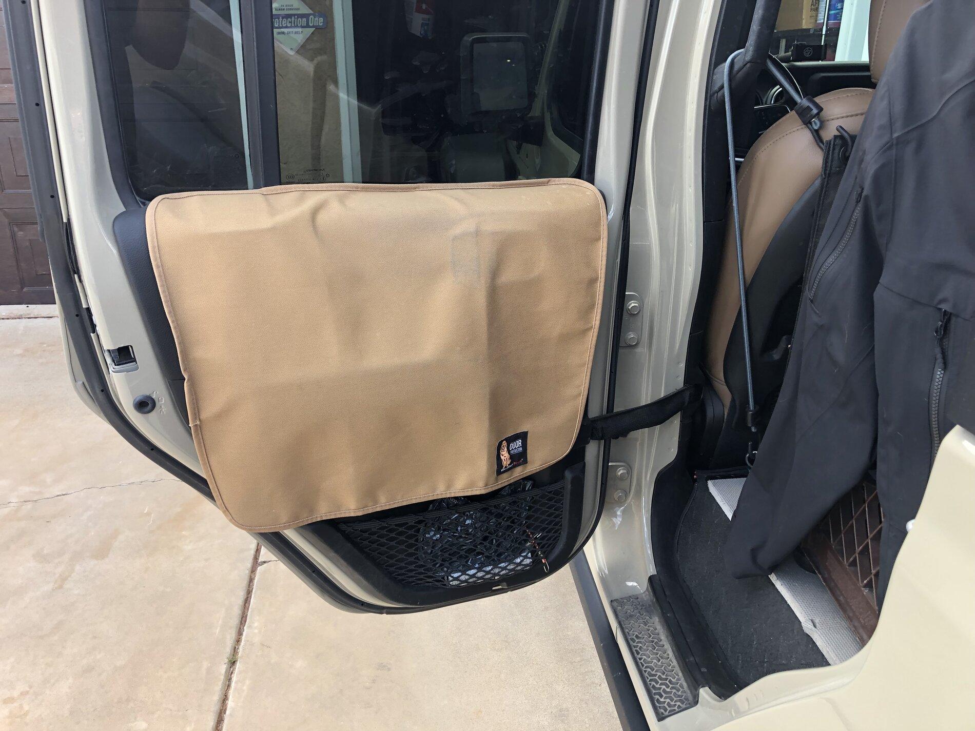 Jeep Gladiator Has anyone "doggified" their entire rear section? 626D47B5-9A02-46A0-850D-DBE2C610894A