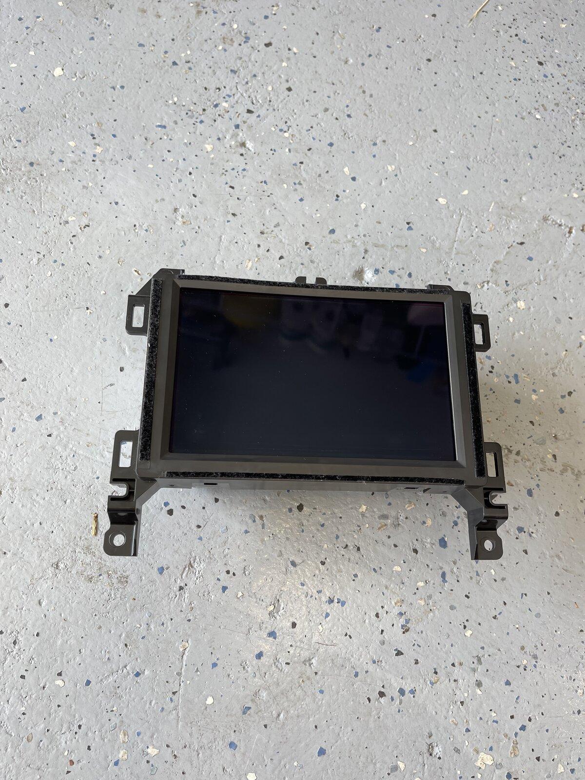 Jeep Gladiator 7” Uconnect like new! 9E7C679A-0B9C-4E3B-9213-7409B6950517
