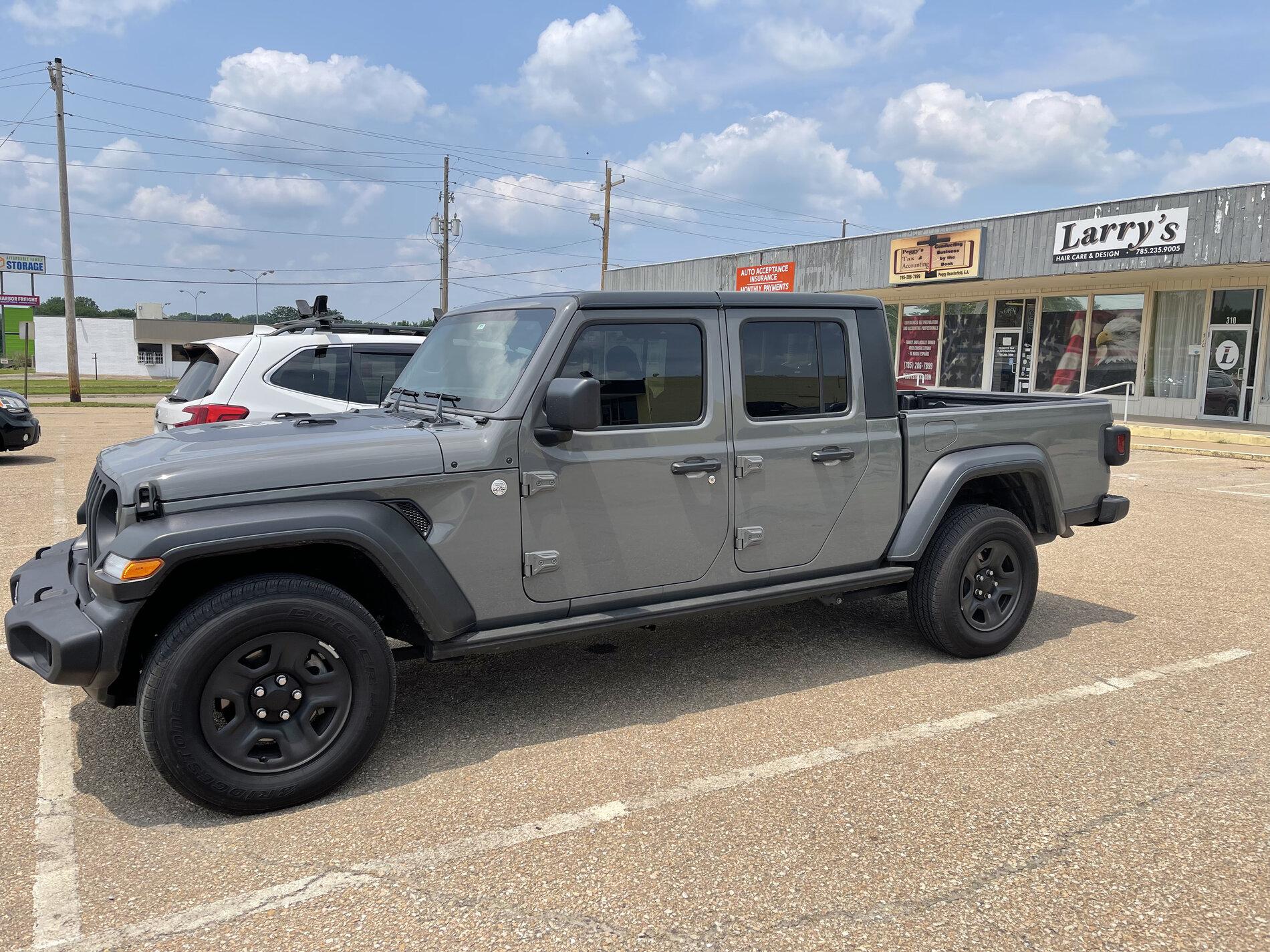 Jeep Gladiator The Philistine thread - non-lifted Gladiators and not likely to be, either 4D8A34C9-B04B-4971-BD94-9FB6E637E6FA