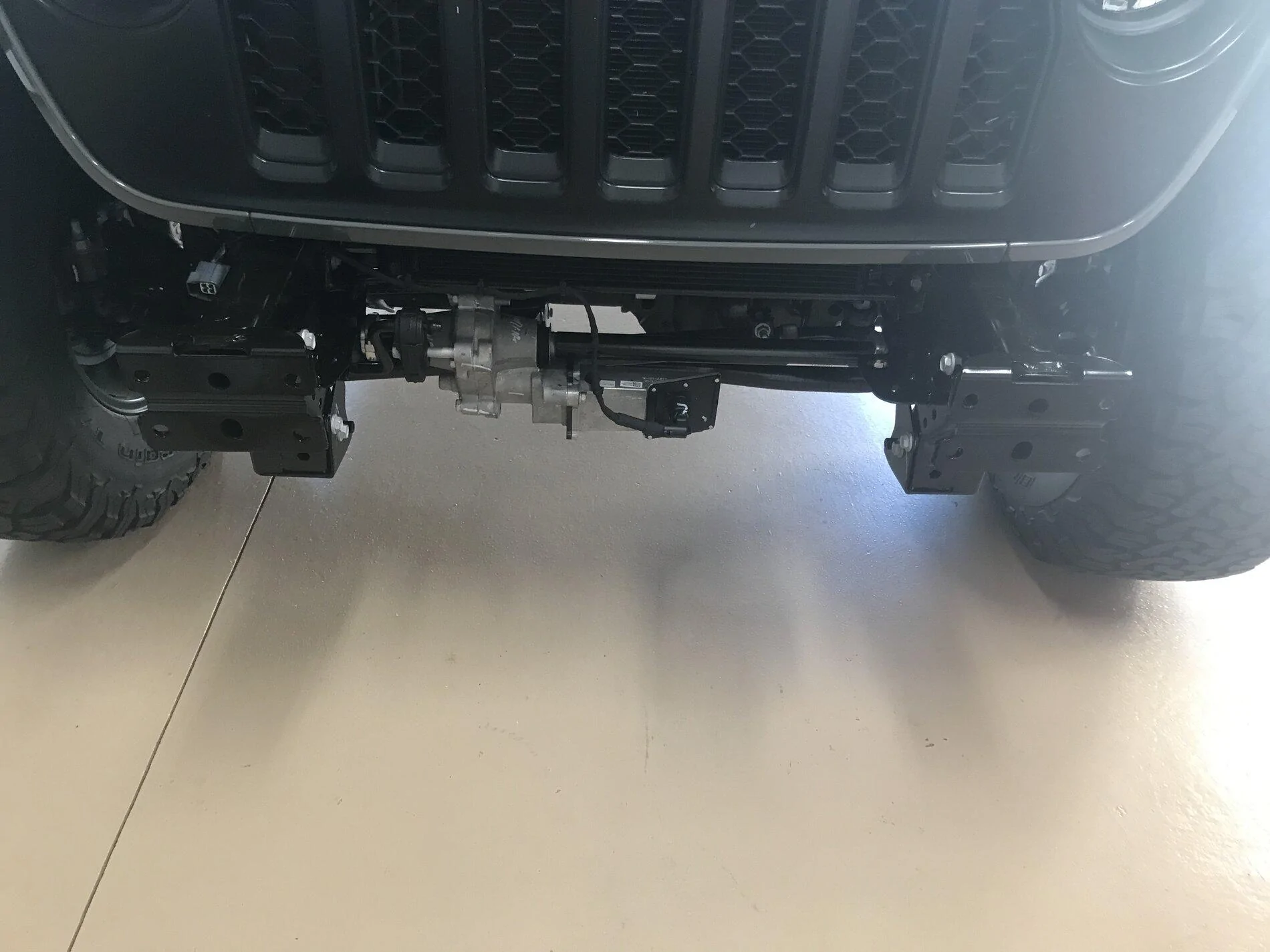 Jeep Gladiator A2JTRDII+BASE Camp 0A616905-2126-4979-BD46-A8440A1A6704