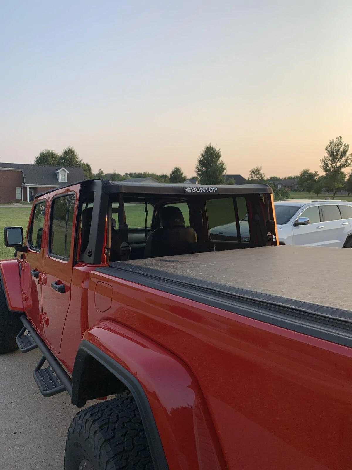 Jeep Gladiator Suntop Soft Top 7D0D349F-6070-44EB-A753-B3800966B477