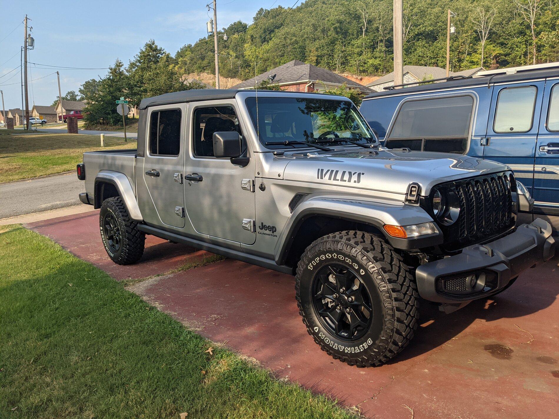 Jeep Gladiator Coming from a Subaru Outback PXL_20210808_131139195