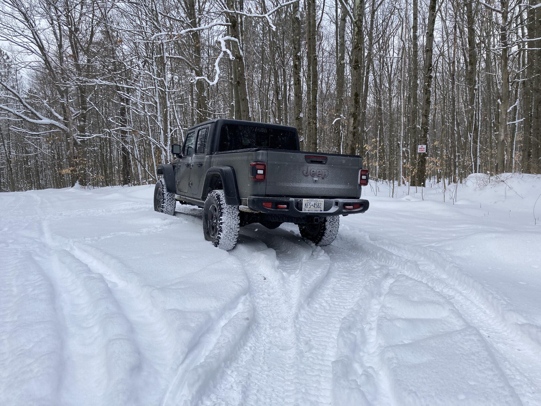 Jeep Gladiator STING GRAY Gladiator JT Club IMG_3675