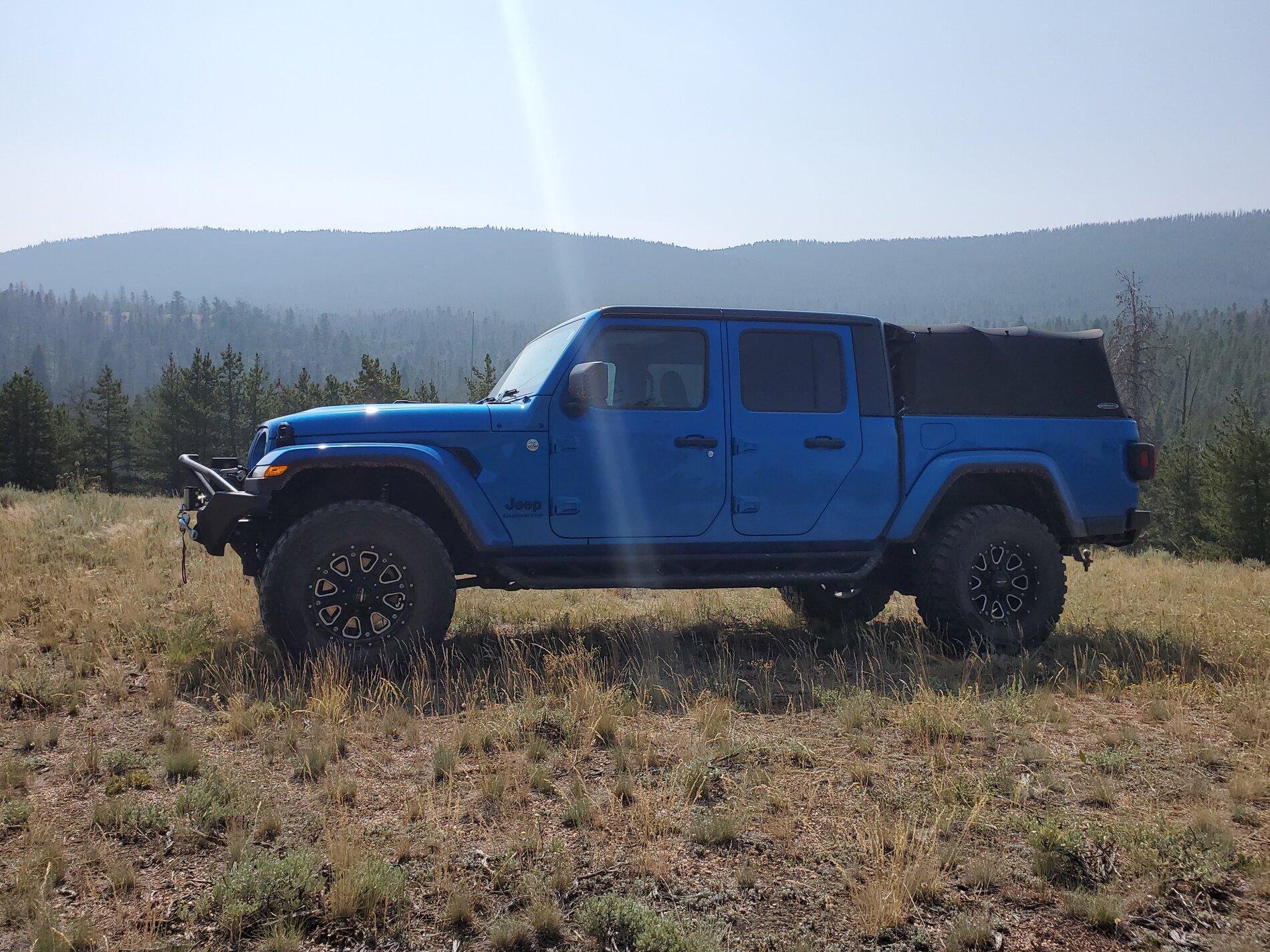 Jeep Gladiator HYDRO BLUE PEARL Gladiator JT Club 20210808_103209