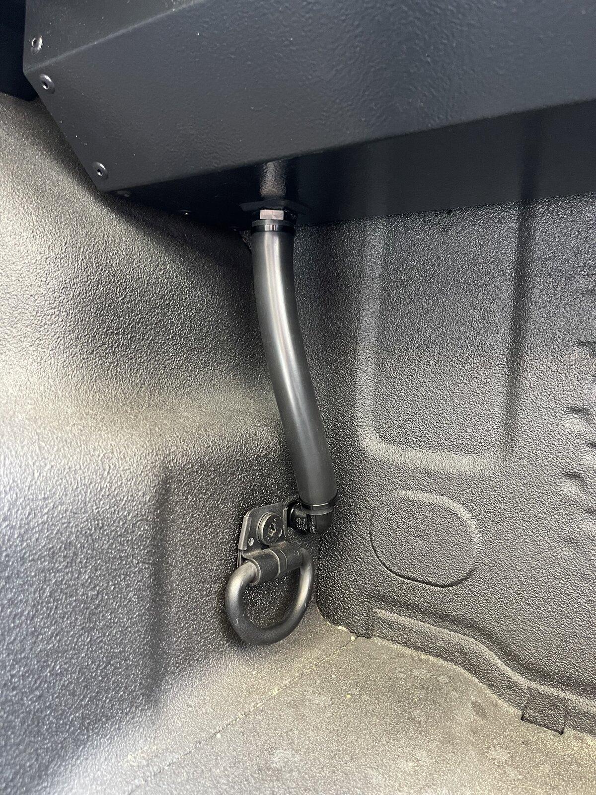Jeep Gladiator Option for bed cover drain hoses (ymmv) 2FDAC625-6939-4F66-B545-A0F3B511FE03