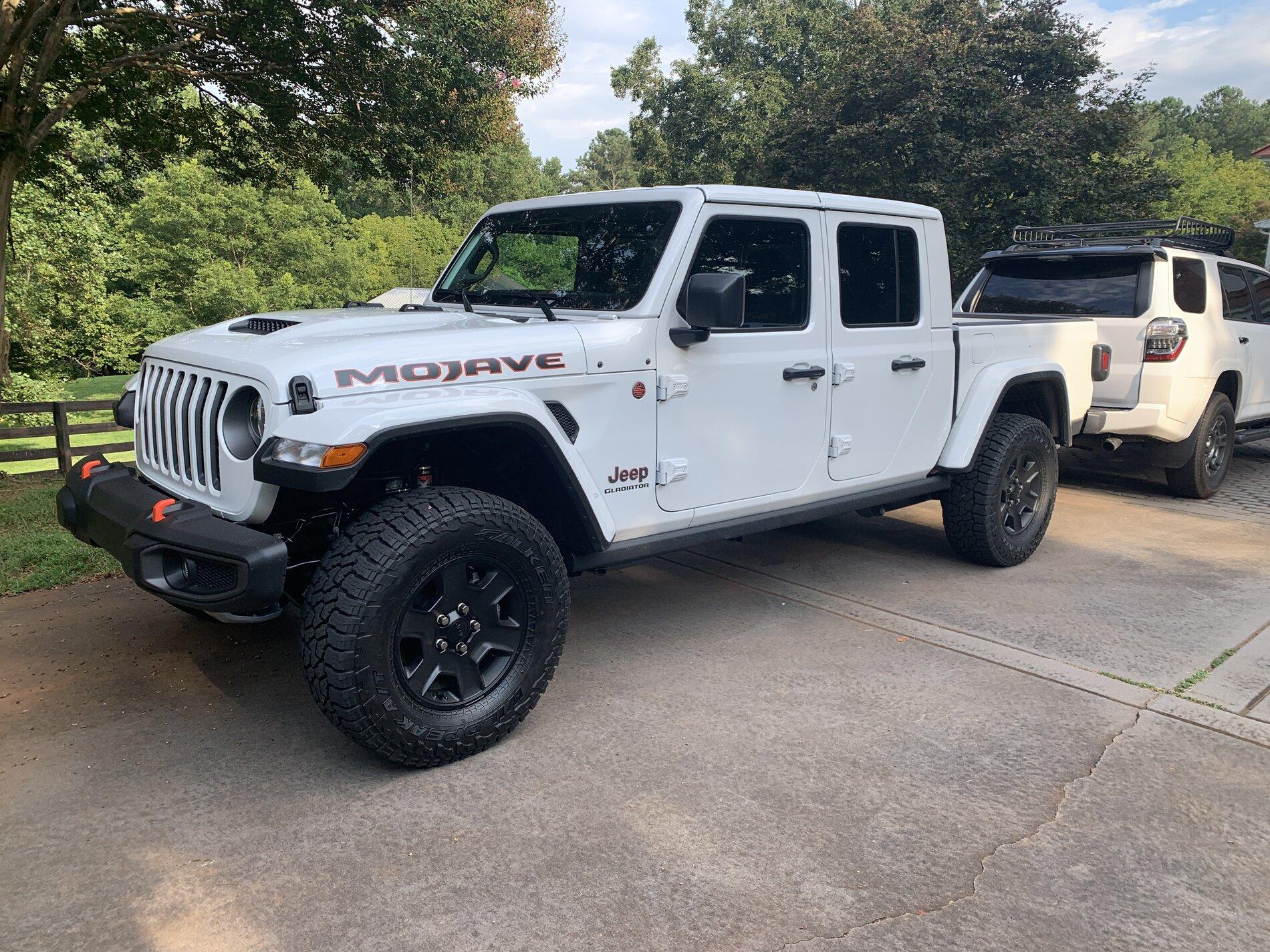 Jeep Gladiator Trade Hardtops - My Black one for your White Hardtop D8B2B390-0697-480D-8781-A05C2EC6D43A