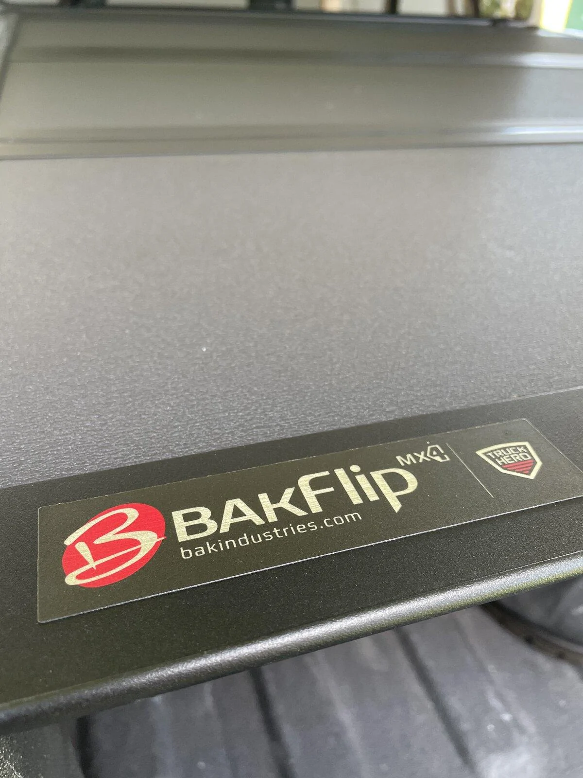 Jeep Gladiator Bakflip MX4 Bed Cover - Mint 6ABA80A6-29B5-4D14-9B25-8827FA801124