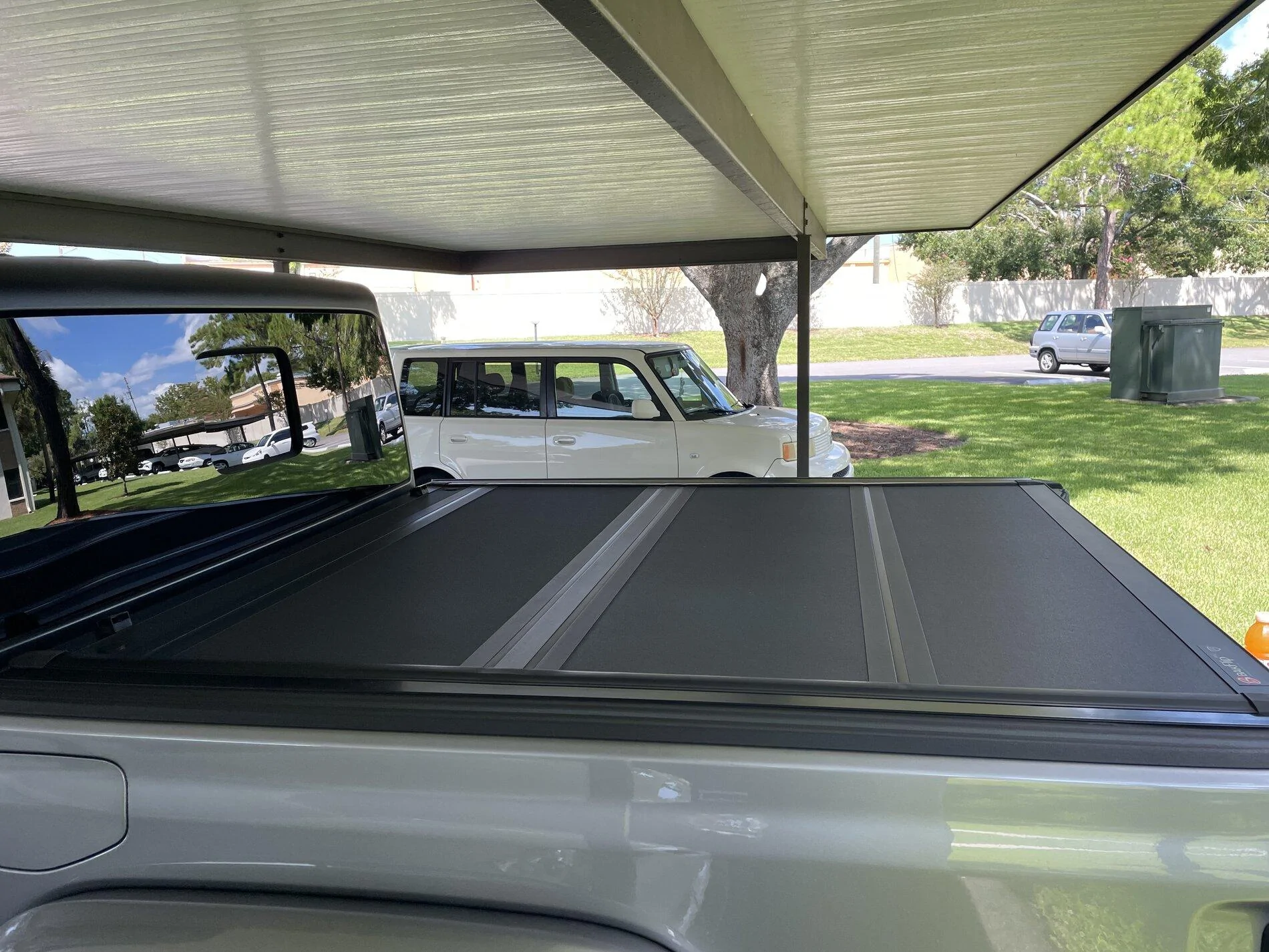 Jeep Gladiator Bakflip MX4 Bed Cover - Mint BD8195F4-3AB4-4E55-BF52-103DBBBF6EED