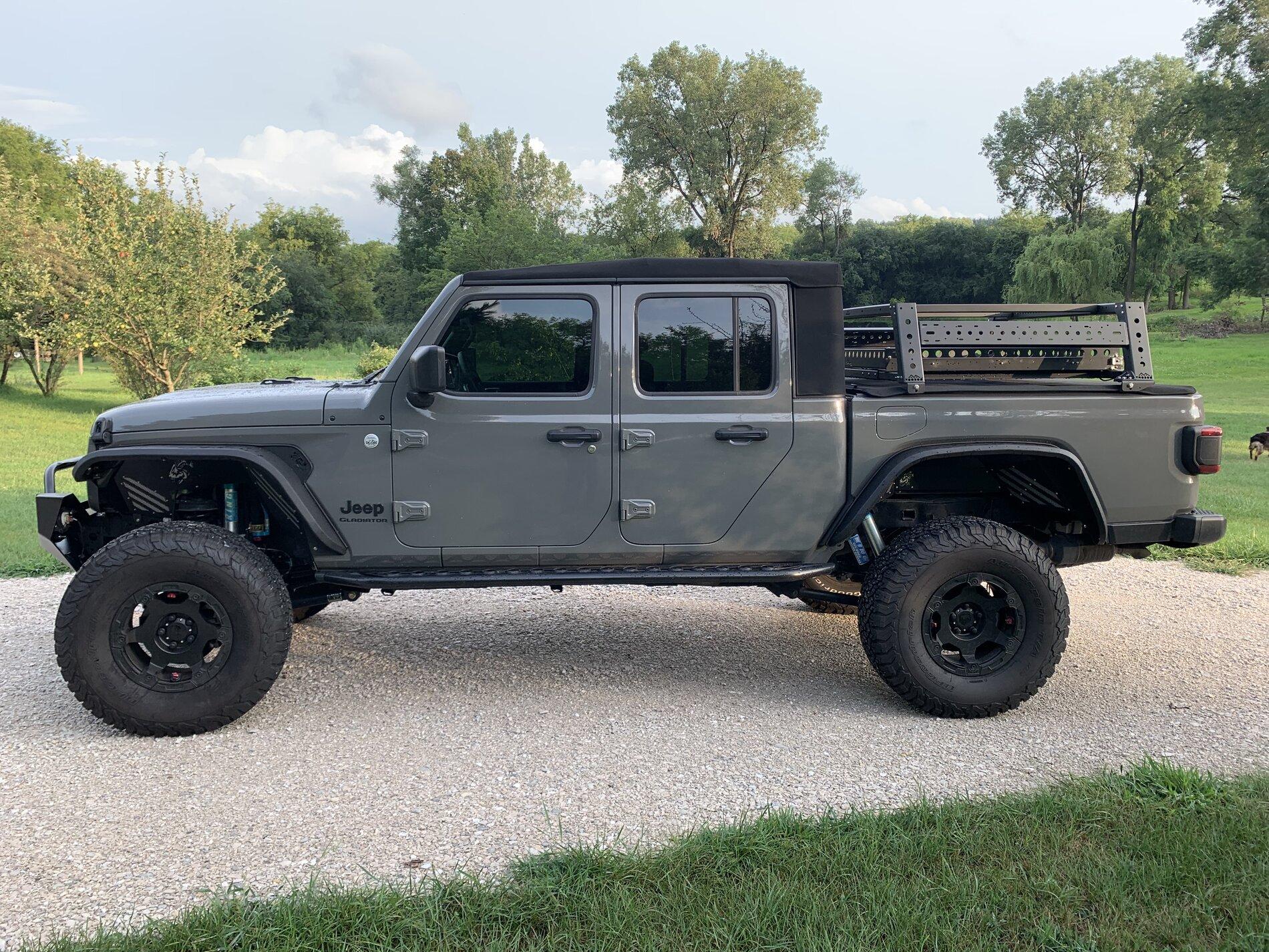 Jeep Gladiator 20’ Sport S 4.5” EVO lift on 37’s EE0B1AB0-F3F0-45A1-8600-33C18E8B27F1