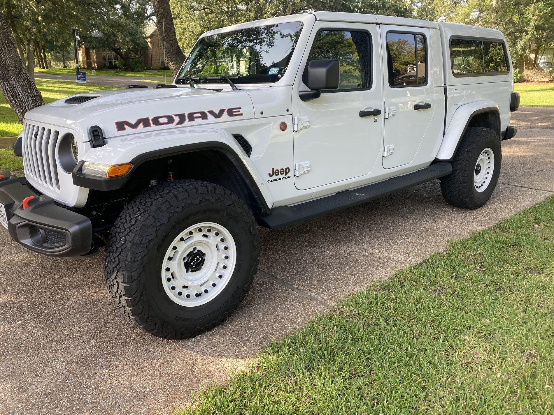 Jeep Gladiator Gladiator Mojave 2021fully loaded w ARE top selling separately and as a Complete Package IMG_3615