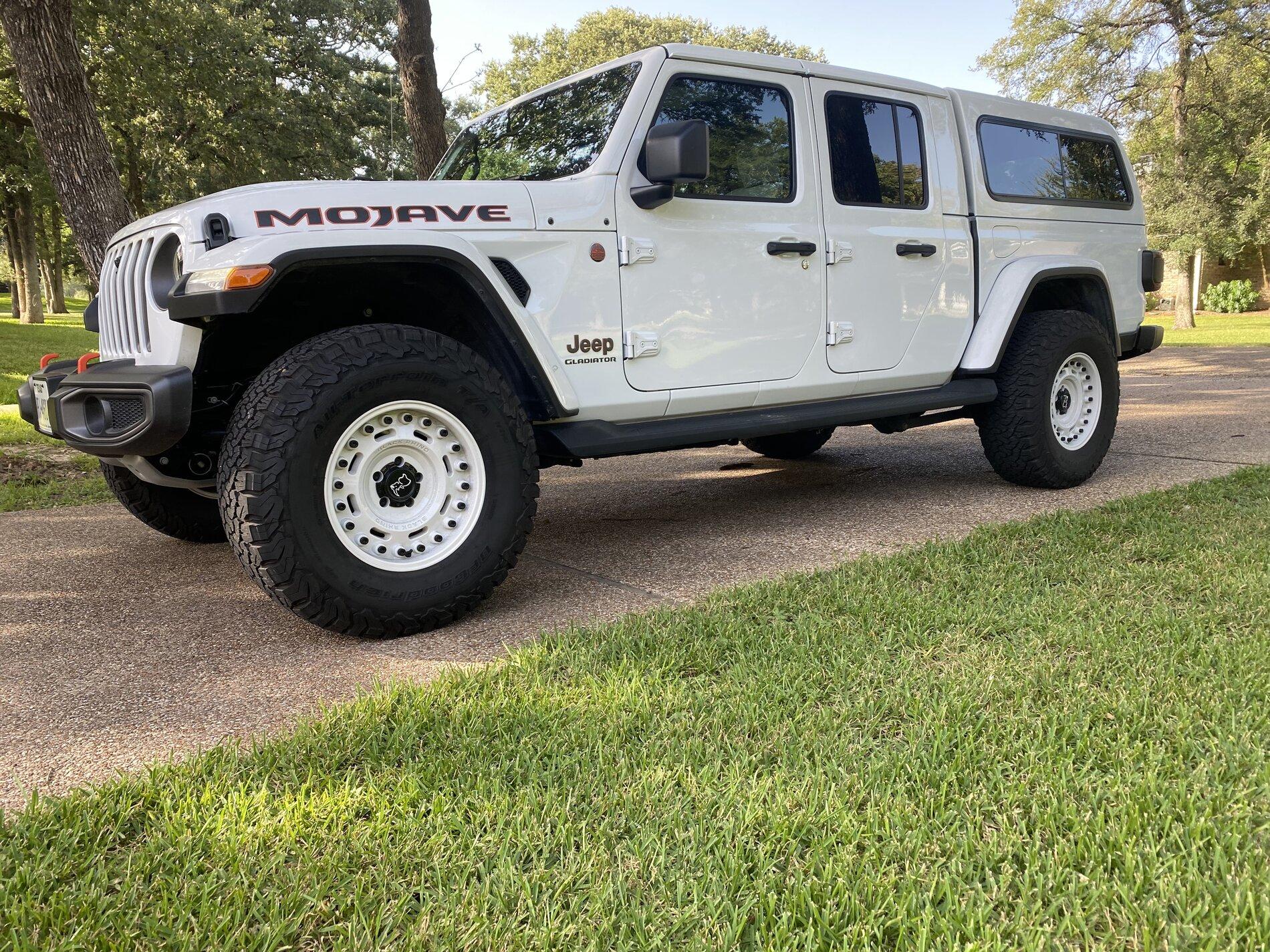Jeep Gladiator Gladiator Mojave 2021fully loaded w ARE top selling separately and as a Complete Package IMG_3618