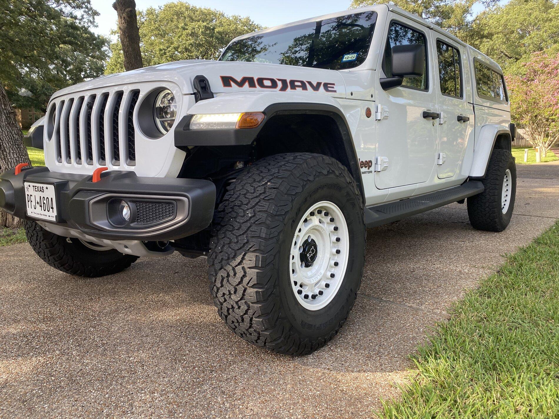 Jeep Gladiator Gladiator Mojave 2021fully loaded w ARE top selling separately and as a Complete Package IMG_3620