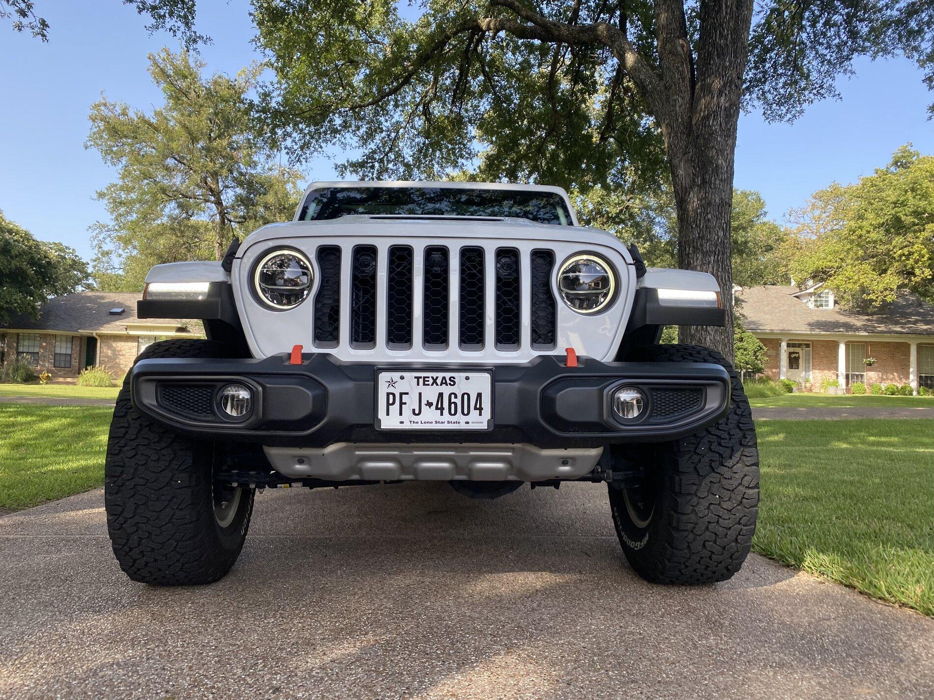 Jeep Gladiator Gladiator Mojave 2021fully loaded w ARE top selling separately and as a Complete Package IMG_3622