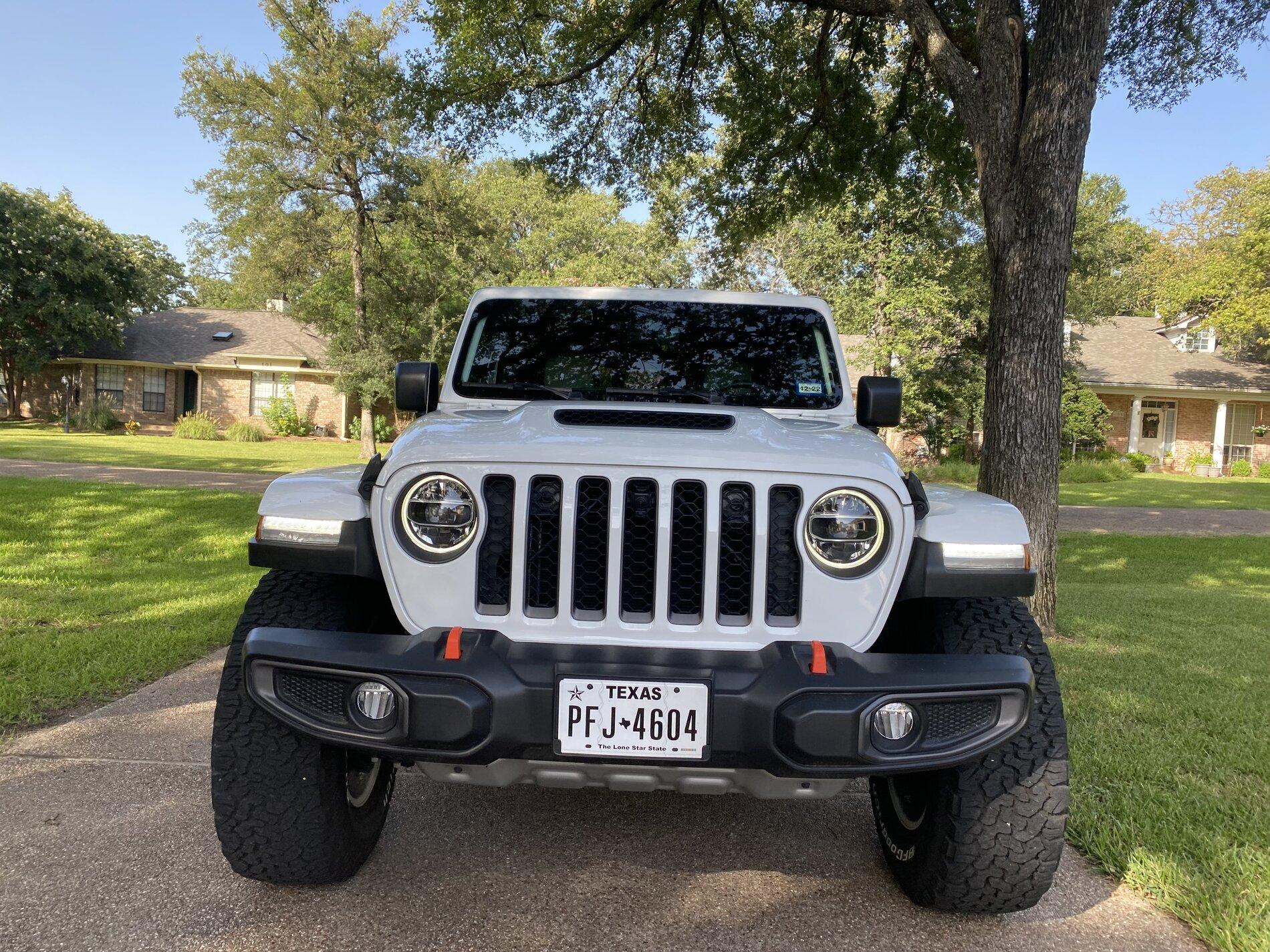 Jeep Gladiator Gladiator Mojave 2021fully loaded w ARE top selling separately and as a Complete Package IMG_3624