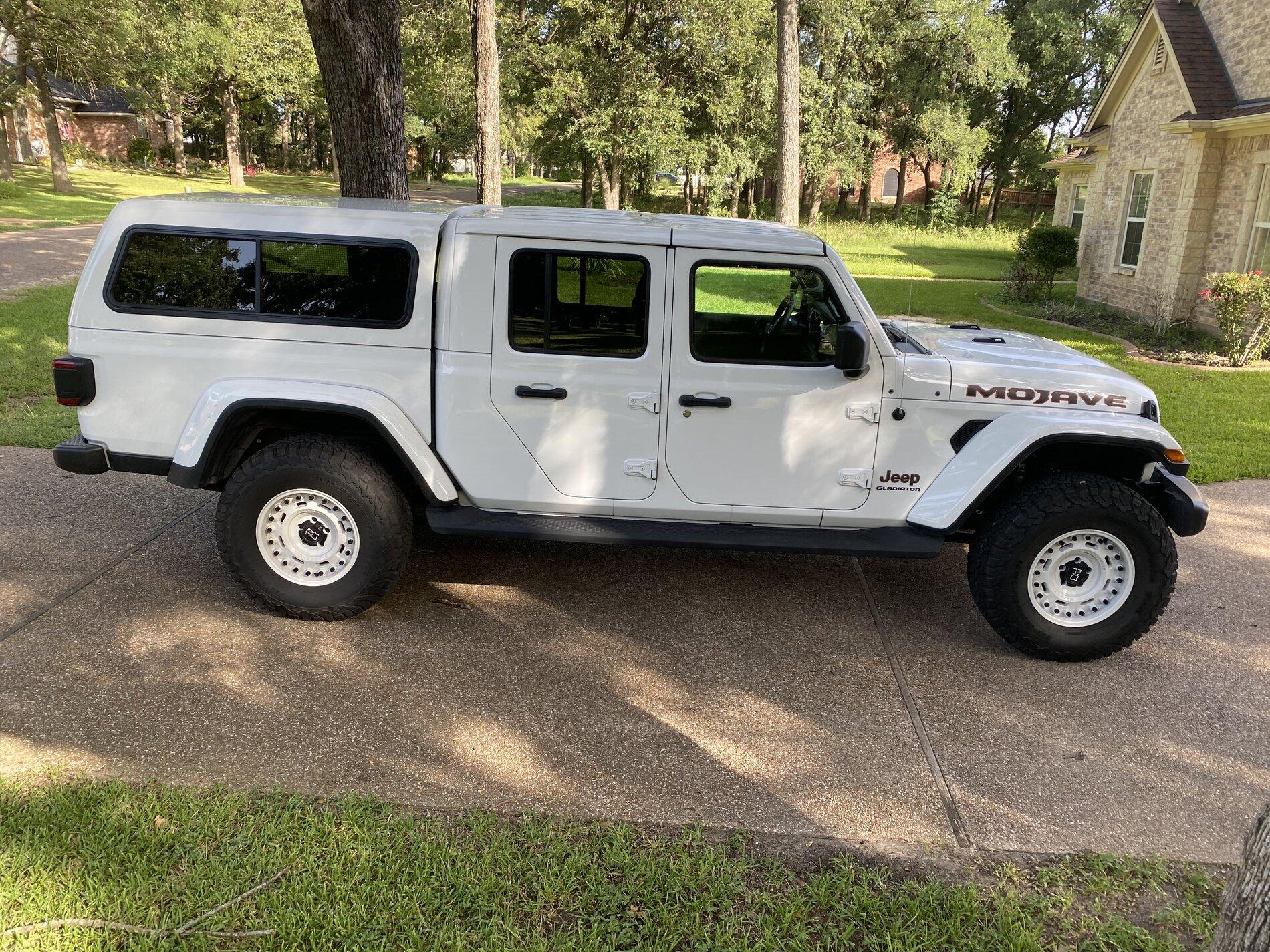 Jeep Gladiator Gladiator Mojave 2021fully loaded w ARE top selling separately and as a Complete Package IMG_3632